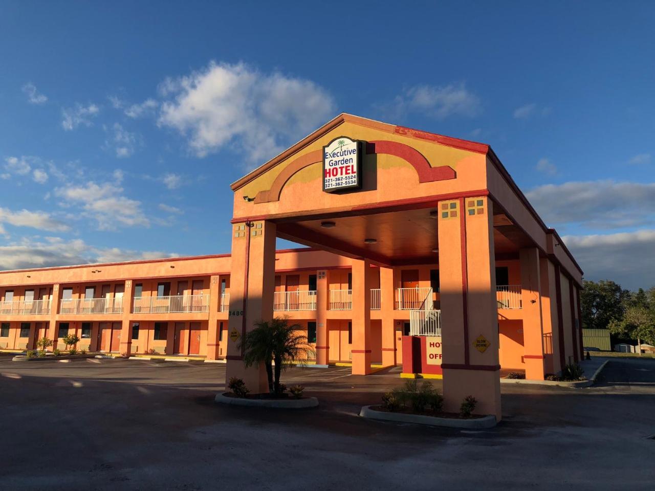 Executive Garden Titusville Hotel Luaran gambar